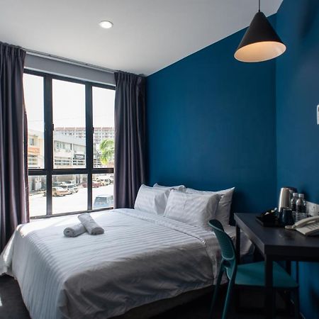 Chariton Hotel Bagan Butterworth Bagian luar foto