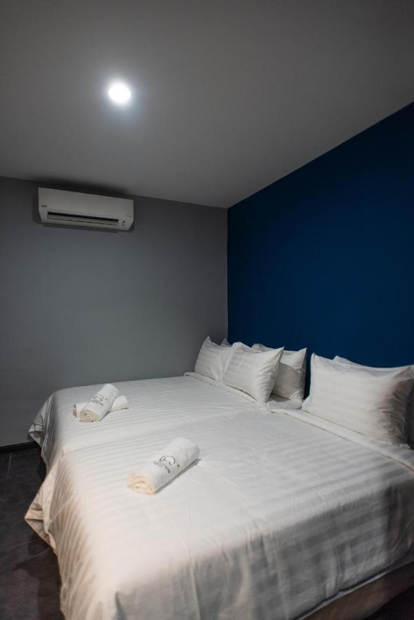 Chariton Hotel Bagan Butterworth Bagian luar foto