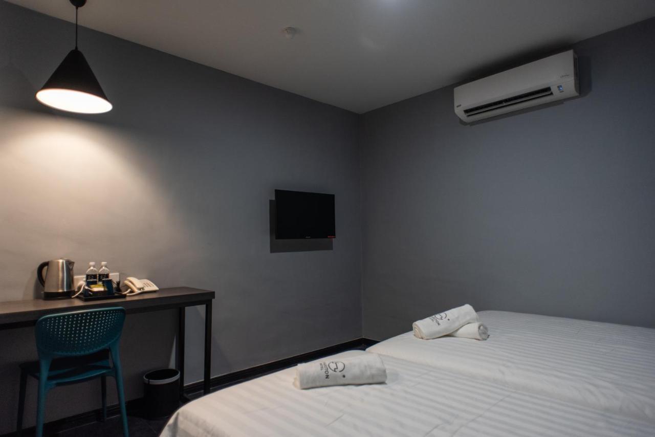 Chariton Hotel Bagan Butterworth Bagian luar foto