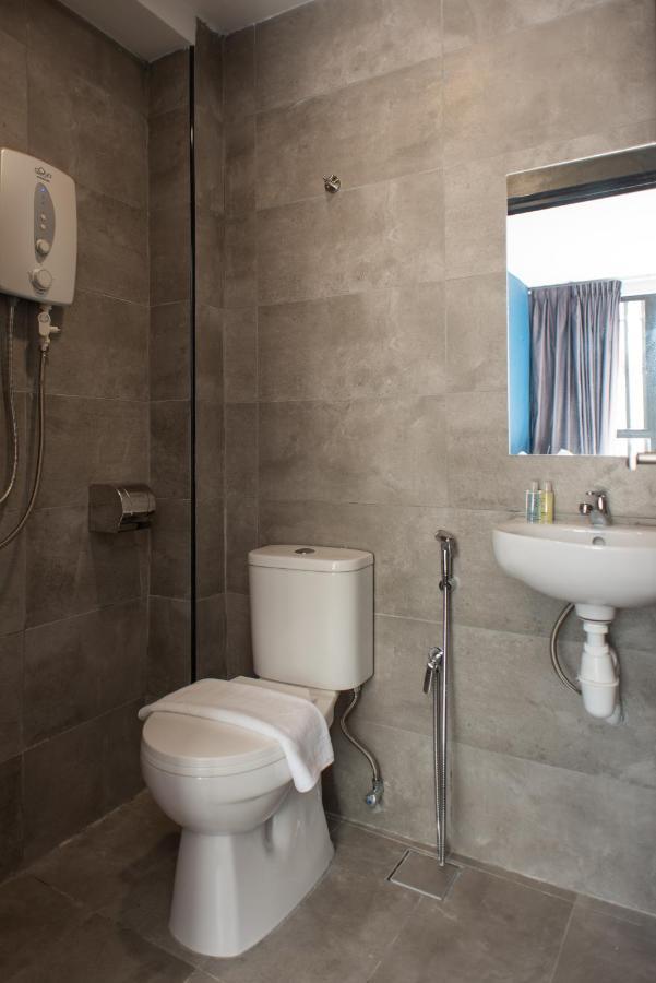 Chariton Hotel Bagan Butterworth Bagian luar foto